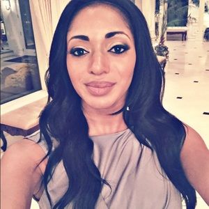 Meet your posher!!!🤩